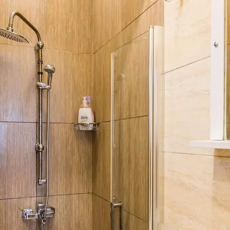 Bright 1 Bedroom Flat W/ac In Cihangir Apartament Stambuł